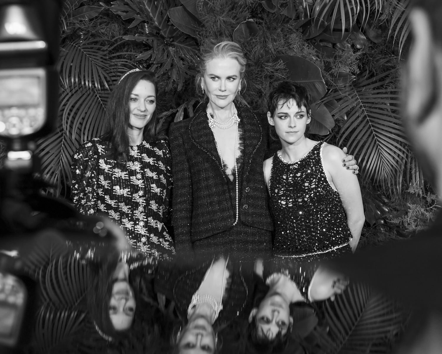 Marion Cotillard, Nicole Kidman et Kristen Stewart au dîner pré-Oscars Chanel et Charles Finch 