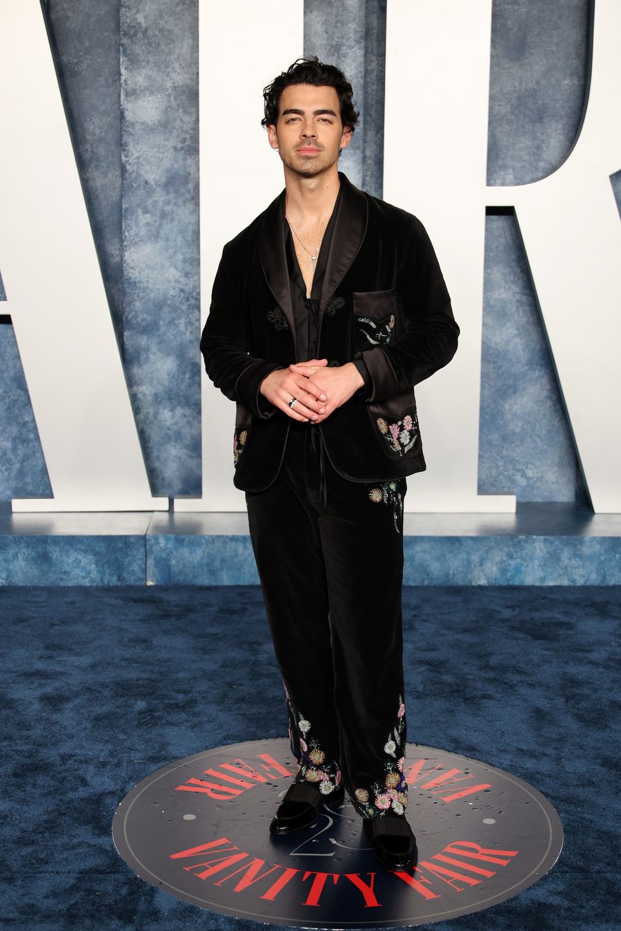 Joe Jonas en Bode et Boucheron à l'after party Vanity Fair des Oscars 2023