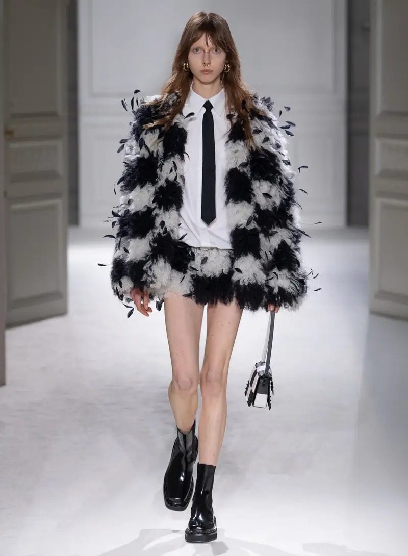 Feathers at Valentino Fall/Winter 2023-2024