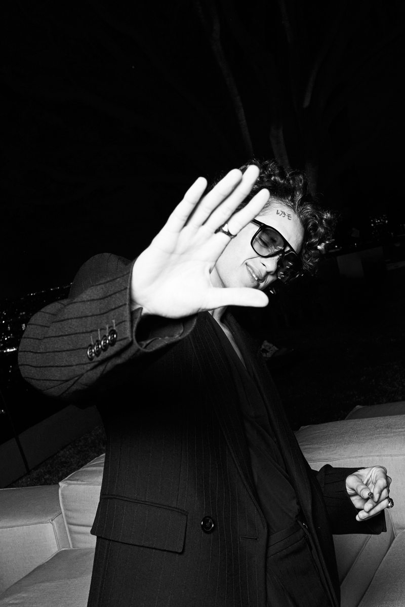Dominic Fike au dîner pré-Oscars Saint Laurent à Los Angeles