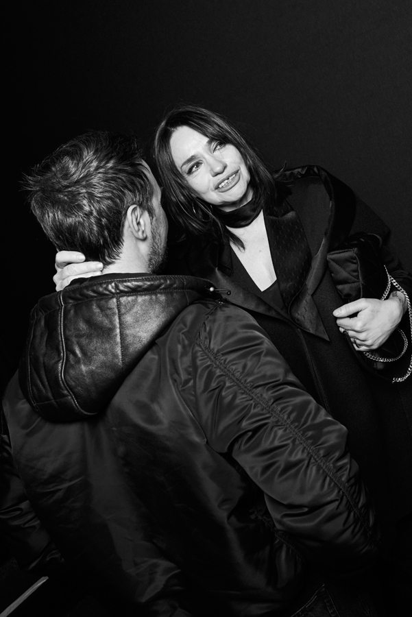 Anthony Vaccarello & Béatrice Dalle at the Saint Laurent Fall-Winter 2023-2024 show