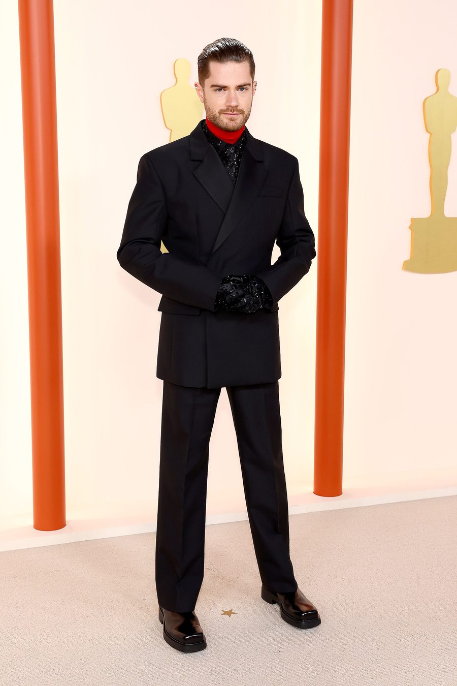 Lukas Dhont en Prada et Boucheron à la 95e cérémonie des Oscars 