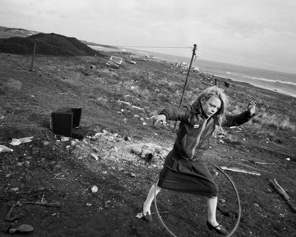 Helen and her hula hoop. Lynemouth, Northumberland, England, Great Britain, 1984 © Chris Killip Photography Trust/Magnum Photos