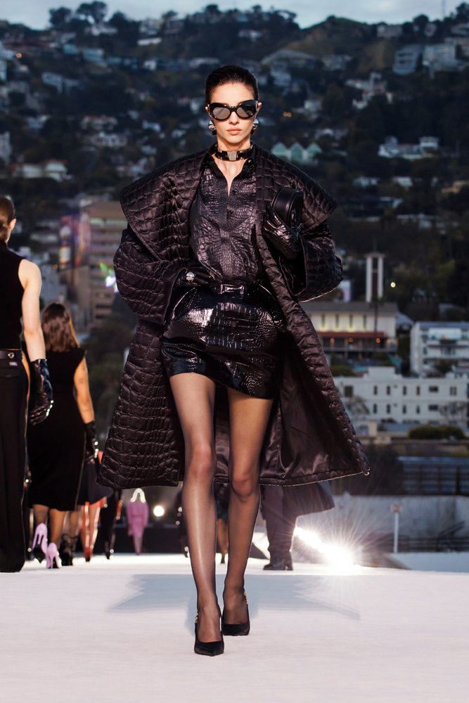 Le défilé Versace automne-hiver 2023-2024