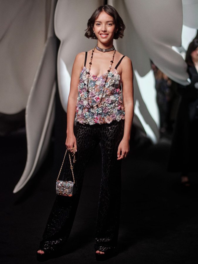 Lyna Khoudri au défilé Chanel automne-hiver 2023-2024