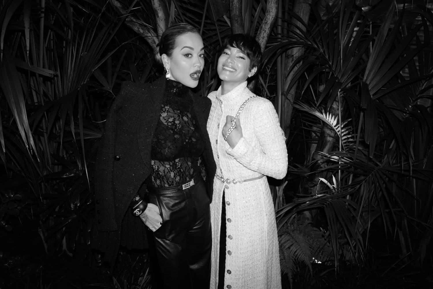 Rita Ora et Sofia Boutella au dîner pré-Oscars Chanel et Charles Finch 
