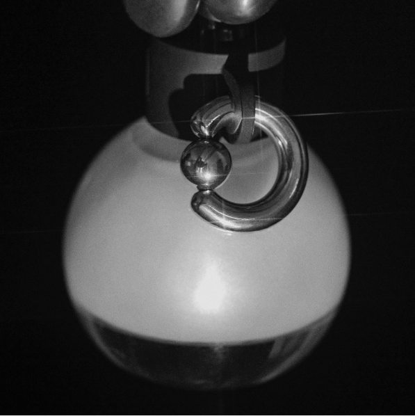 Serum Skinlacq de la collection Industrial © Instagram