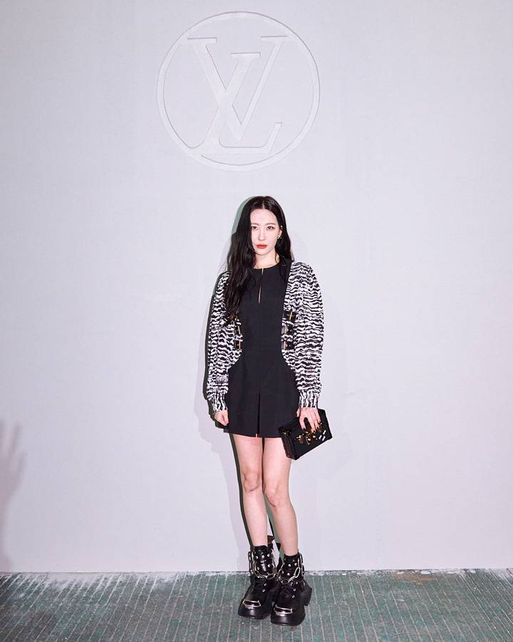 Sunm au défilé Louis Vuitton Pre-Fall 2023 à Séoul