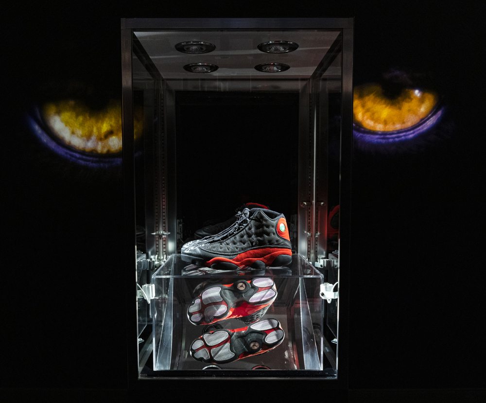 La sneakers Nike Air Jordan 13 portée par Michael Jordan © Sotheby’s
