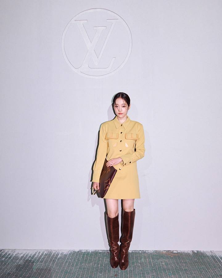 Yoonseo Roh au défilé Louis Vuitton Pre-Fall 2023 à Séoul