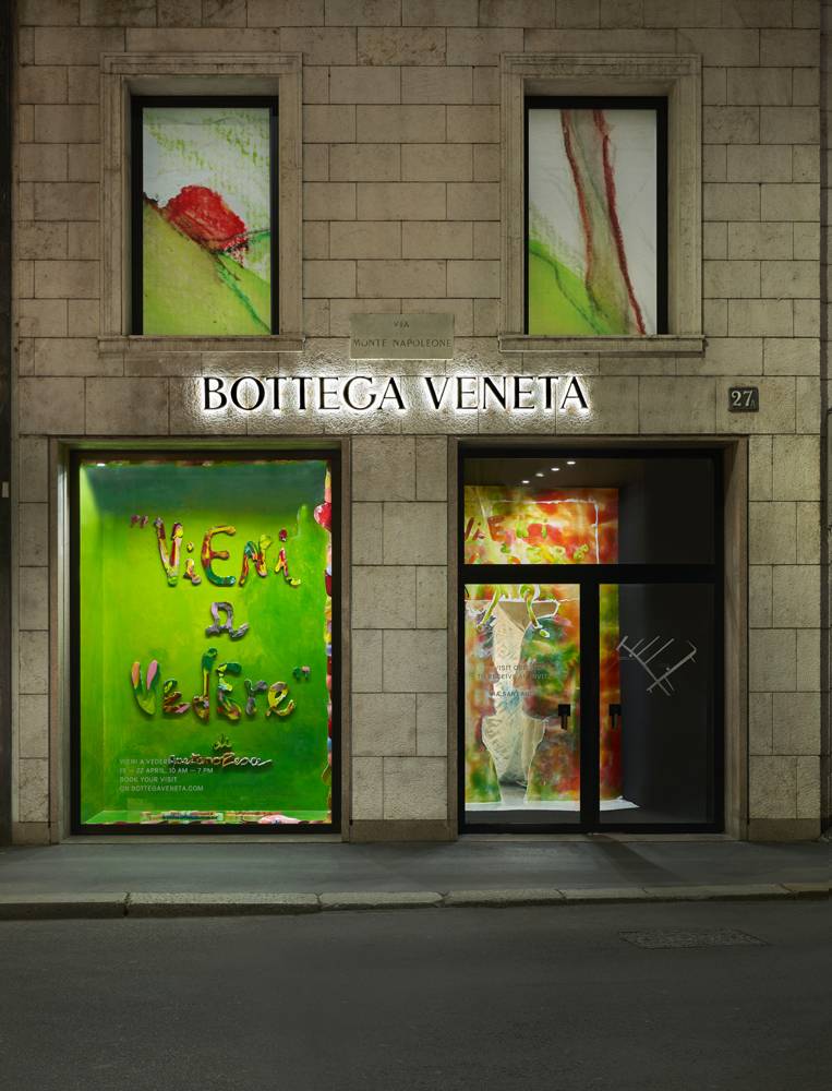 L'installation “Veni a vedere” de Gaetano Pesce chez Bottega Veneta, Milan.