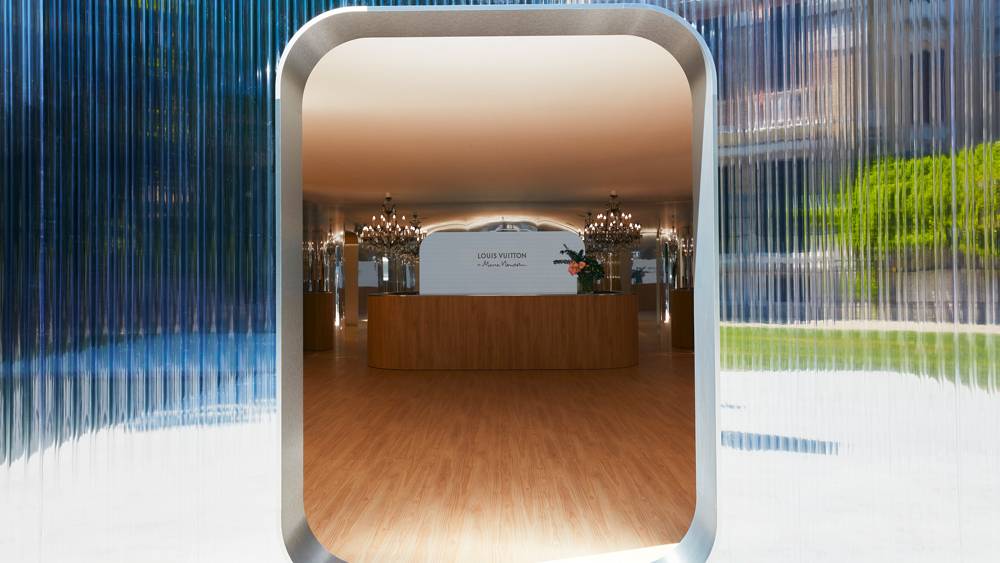 L'installation de Marc Newson pour Louis Vuitton à Milan.