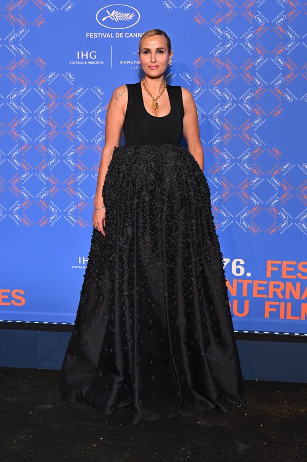 Julia Ducournau en Givenchy au Festival de Cannes 2023 