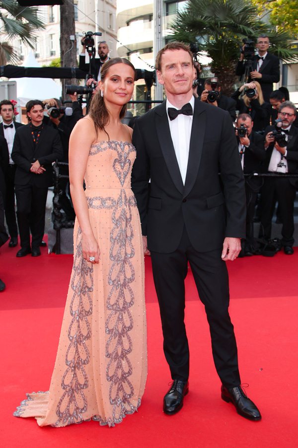 Alicia Vikander et Michael Fassbender en Louis Vuitton au Festival de Cannes 2023