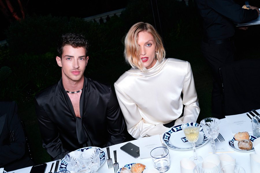 Manu Rios et Anja Rubik au dîner Saint Laurent au Festival de Cannes 2023