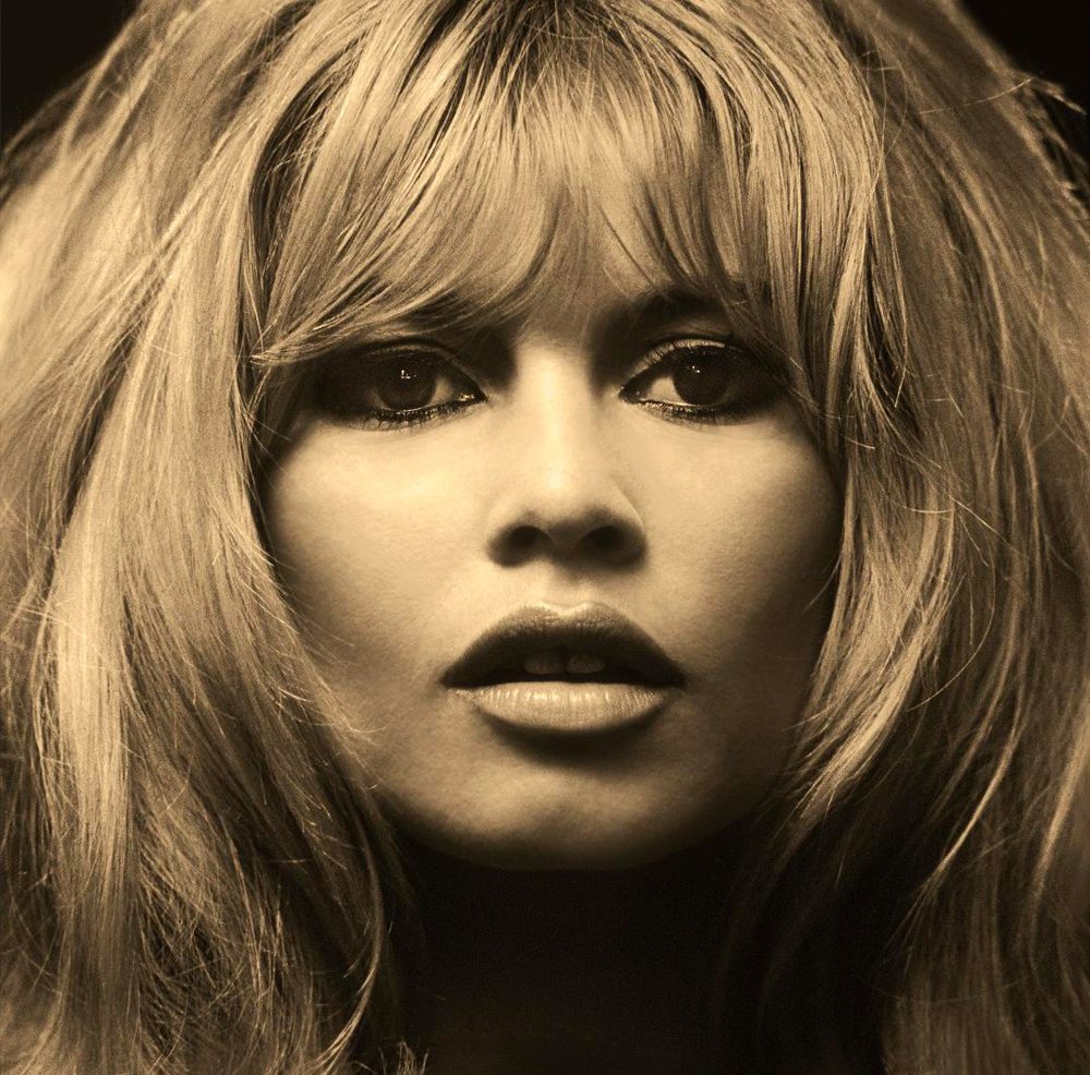 Douglas Kirkland – Brigitte Bardot, Portrait Carré, 1965