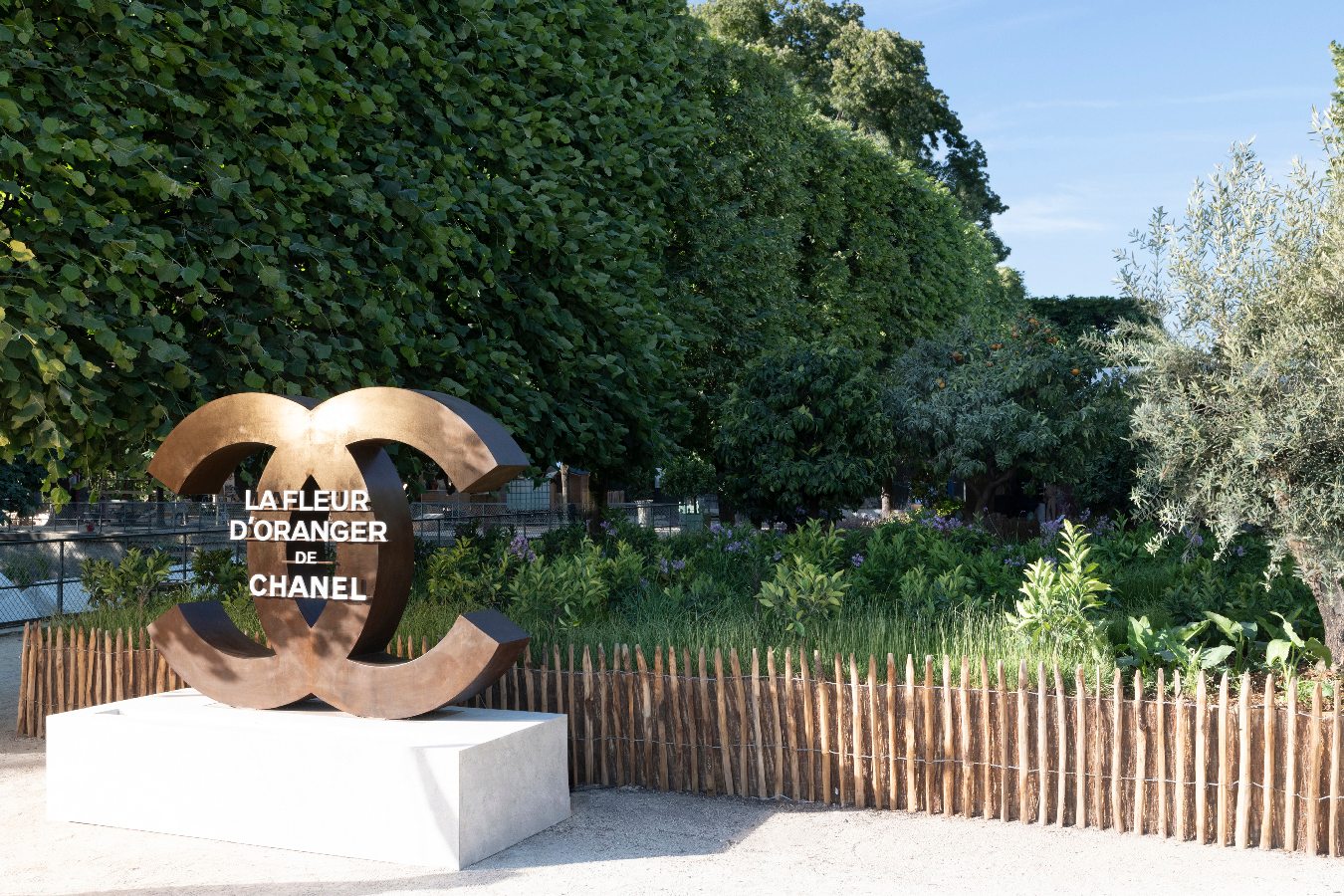 Exposition La Fleur d'Oranger de Chanel