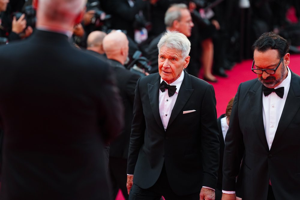 Harrison Ford lors de la projection d'Indiana Jones et le Cadran de la destinée Indiana Jones au Festival de Cannes 2023, le 18 mai 2023. Photo par Serge Arnal via Disney