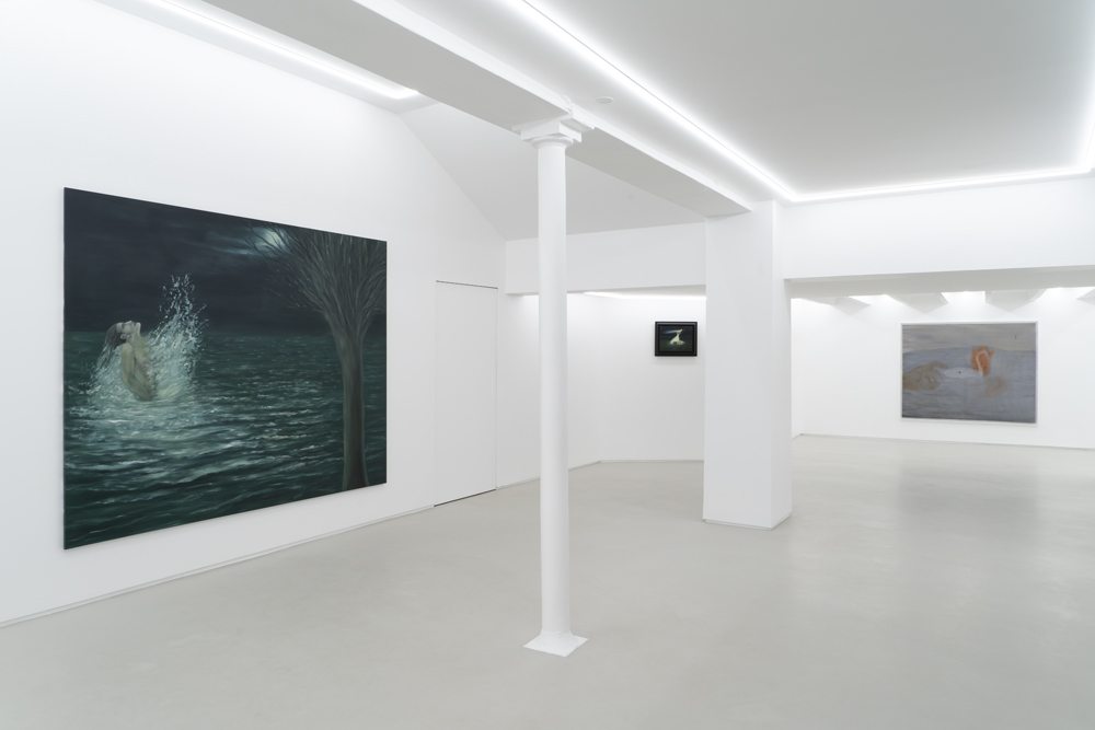 Vue de l'exposition de Tornike Robakidze, “My voice suspended in the air” à la galerie Lo Brutto Stahl, 2023.