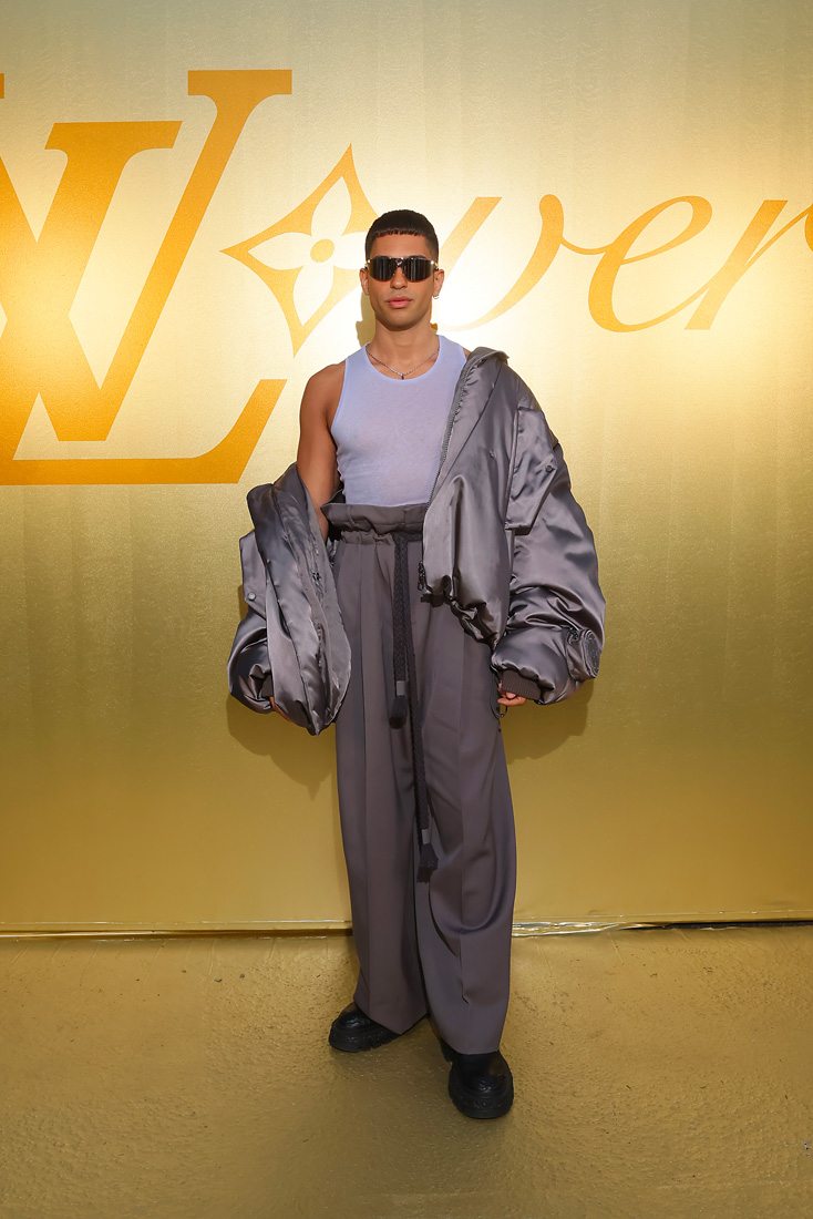 Mahmood au premier défilé de Pharrell Williams pour Louis Vuitton 