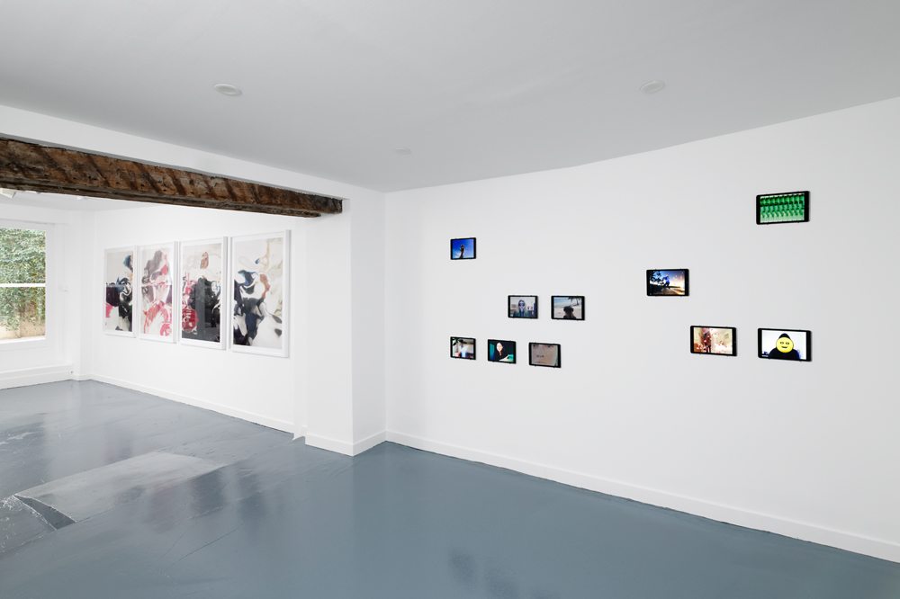 Vue de l'exposition inaugurale “Détruire, dit-elle” de la galerie Spiaggia Libera, 2023.