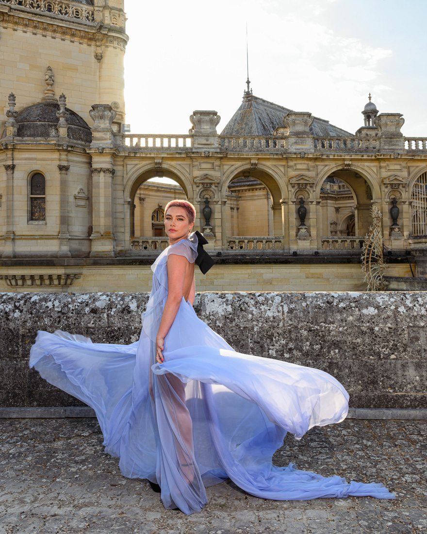 Florence Pugh au défilé Valentino haute couture à Chantilly 