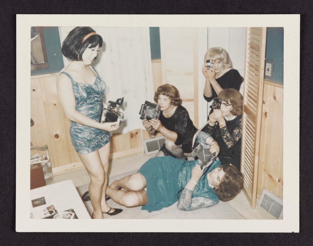 Photo Shoot, tirage argentique, 1964-1969. Collection Art Gallery of Ontario, Toronto. Grâce aux généreux dons de Martha LA McCain, 2015. Photo © AGO.