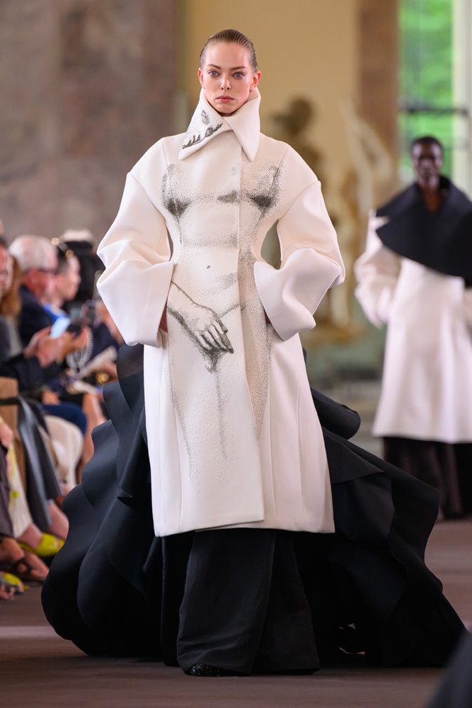 Le défilé Schiaparelli haute couture automne-hiver 2023-2024
