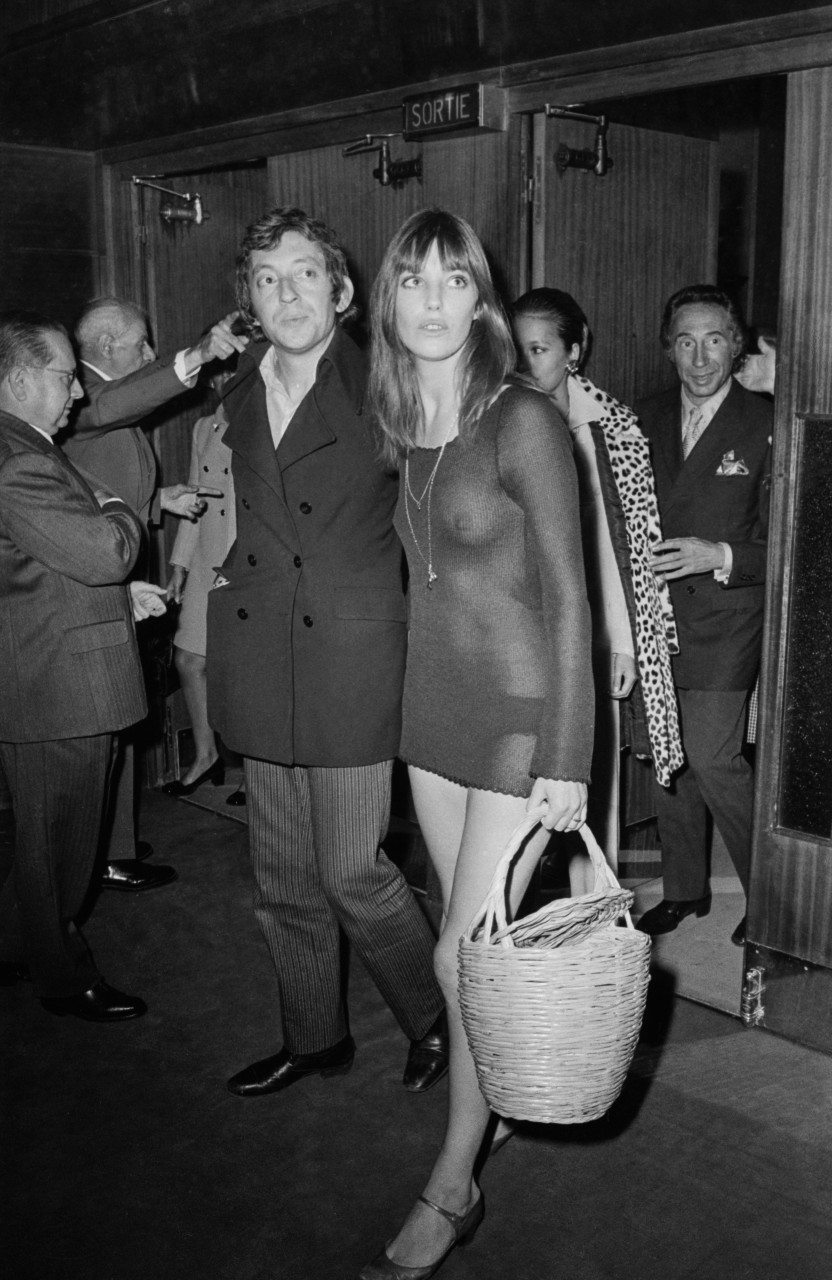 Serge Gainsbourg et Jane Birkin à la 1ère du film 'Slogan' à Paris le 28 aout 1969, France. Photo par Yves LE ROUX/Gamma-Rapho via Getty Images