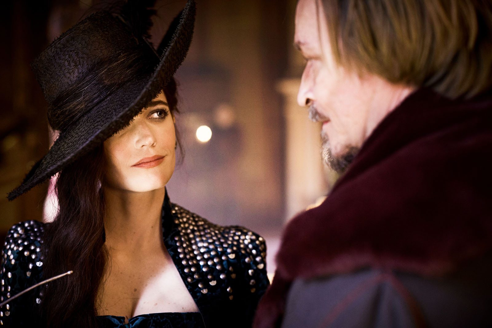 Eric Ruff et Eva Green dans Les Trois Mousquetaires: D'Artagnan. Copyright Ben King