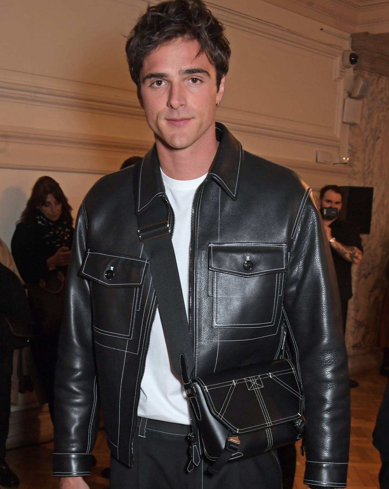 Jacob Elordi takes the lead with men’s handbags