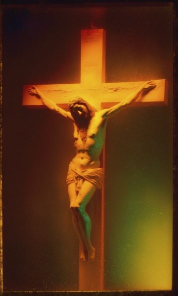 Étude d'après Andres Serrano, Immersion (1987). Courtesy of Brodbeck & de Barbuat / Galerie Papillon.
