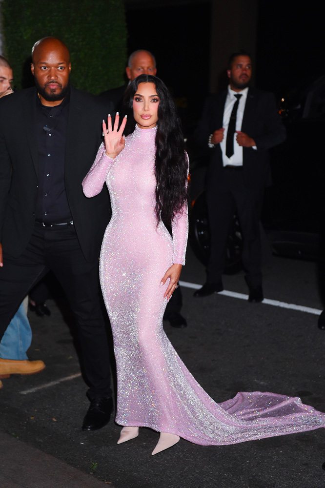 Kim Kardashian en Balenciaga. © Photo by MEGA/GC Images.