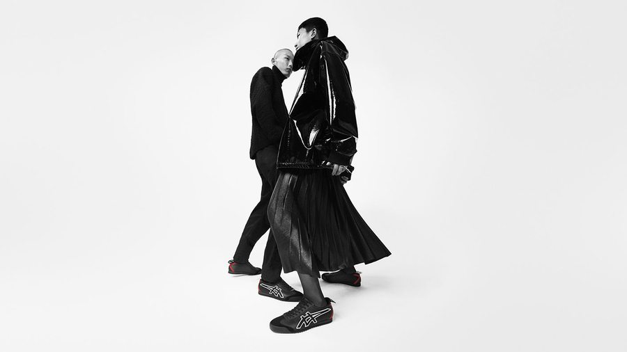 Givenchy collabore avec Onitsuka Tiger pour deux baskets sportswear chic