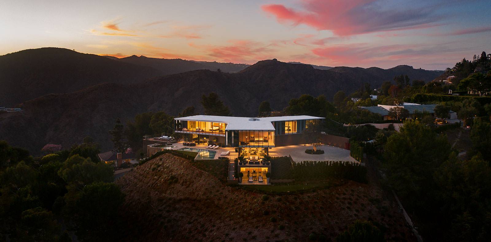 The Orum Residence, a UFO in Bel-Air