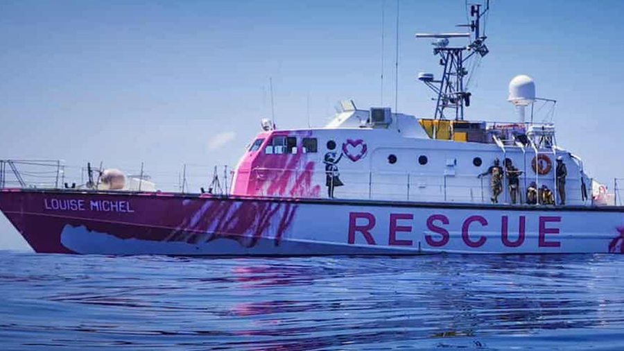 Banksy vient en aide aux migrants en créant son propre navire humanitaire