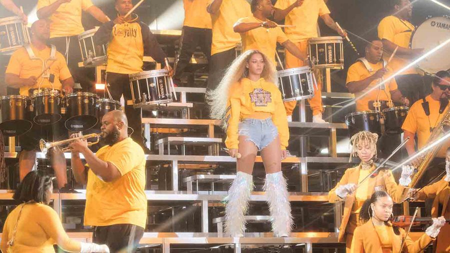 Les costumes de scène Balmain de Beyoncé à Coachella seront en vente dès ce soir 