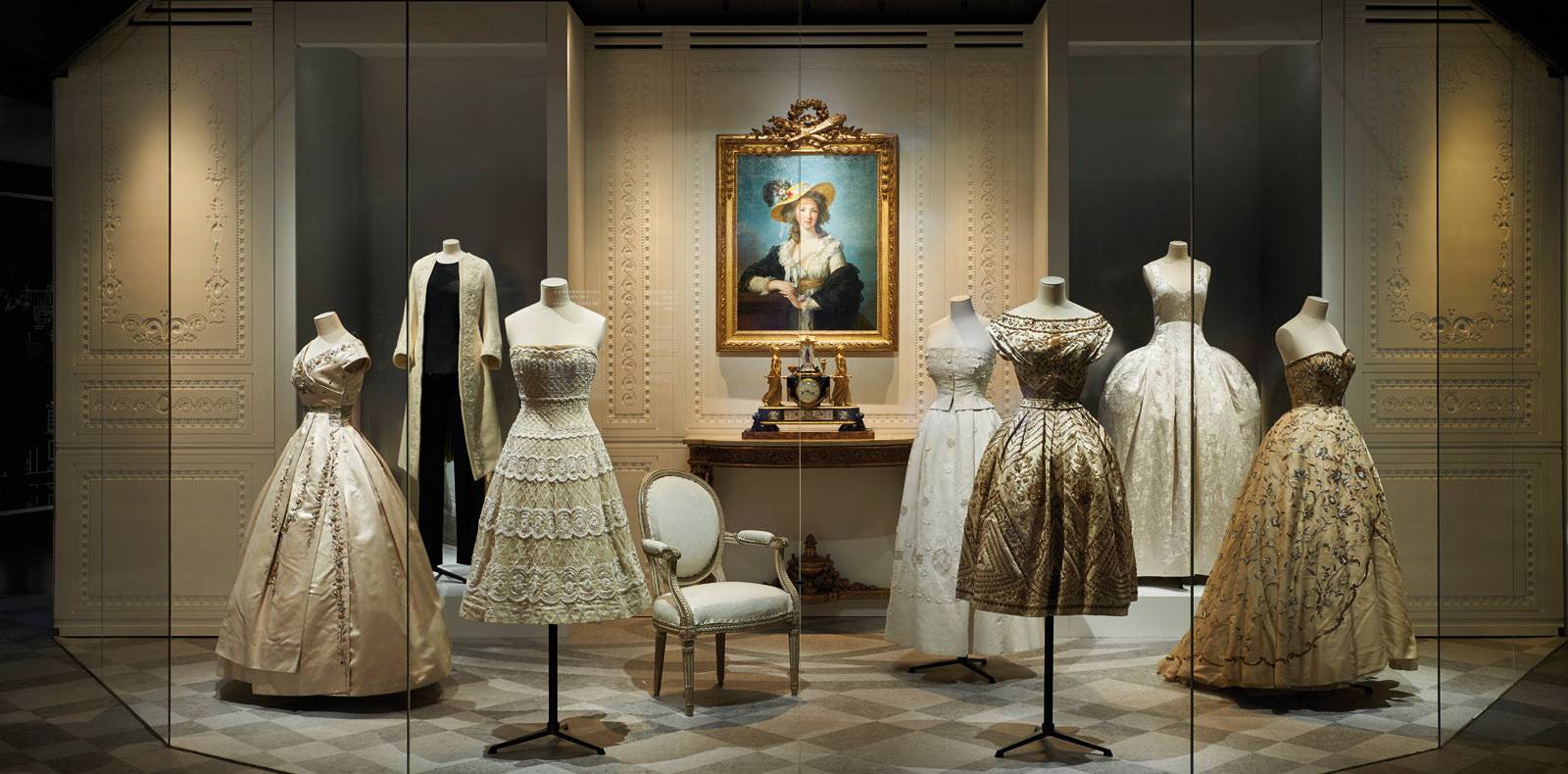 La rétrospective Dior au Musée des Arts décoratifs avec Florence