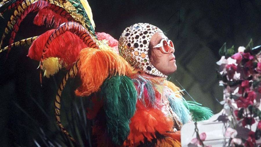 Pourquoi Elton John revient à la mode 