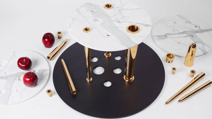 L’objet du jour : la table basse “Glory Holes” du designer Richard Yasmine