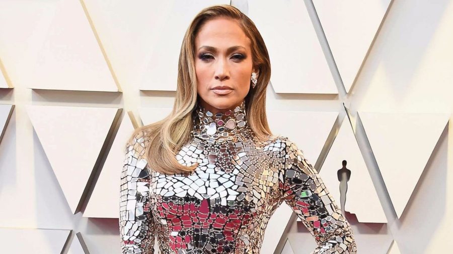 Jennifer Lopez en 9 looks sophistiqués sur Instagram
