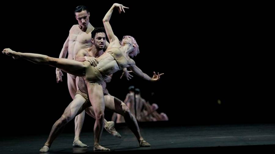 Le ballet de Wayne McGregor et Jamie xx bouscule l’Opéra 