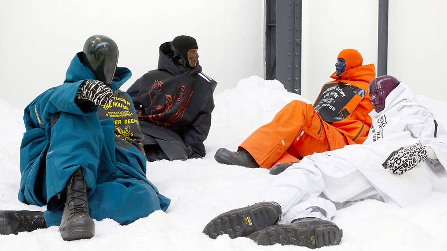 La collaboration Raf Simons x Templa réinvente l’équipement de ski de luxe