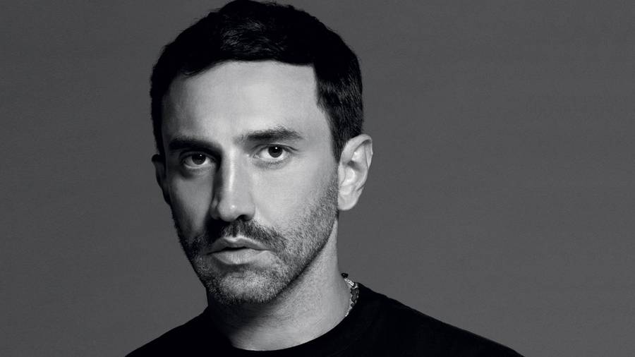 “I would never get close to celebrities for strategic reasons”, Riccardo Tisci exclusive confidences