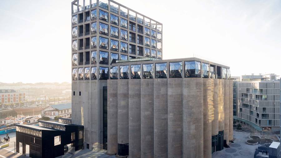 Zeitz MoCAA, le plus grand musée d’art contemporain ouvre ses portes au Cap