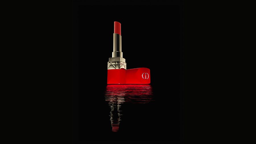 “Monument”, zoom sur les rouges à lèvres de l'automne par Antoine Picard
