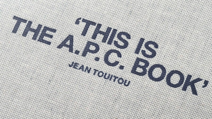 Voyage dans l’esprit de Jean Touitou, fondateur d’A.P.C.