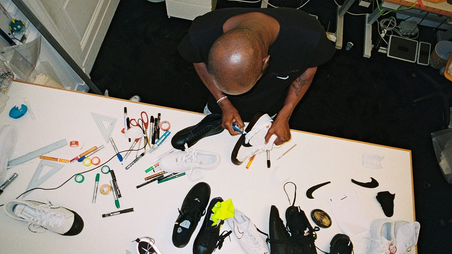 Virgil Abloh x Nike : comment le créateur s'est emparé de l'esthétique do-it-yourself 