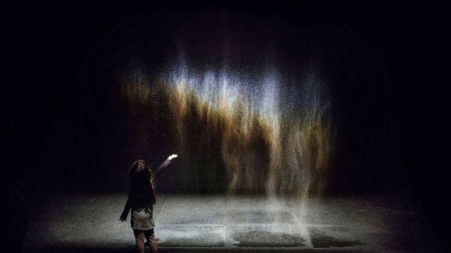 Les spectres lumineux de l’artiste Olafur Eliasson à la Tate Modern