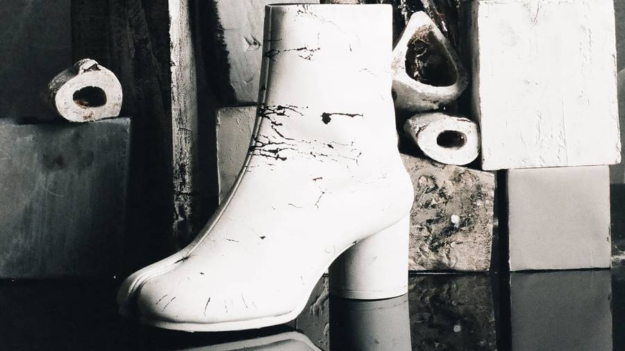 30 ans de “Tabi” par Margiela : retour sur l’histoire d’une chaussure iconique